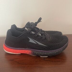 Altra Escalante racer